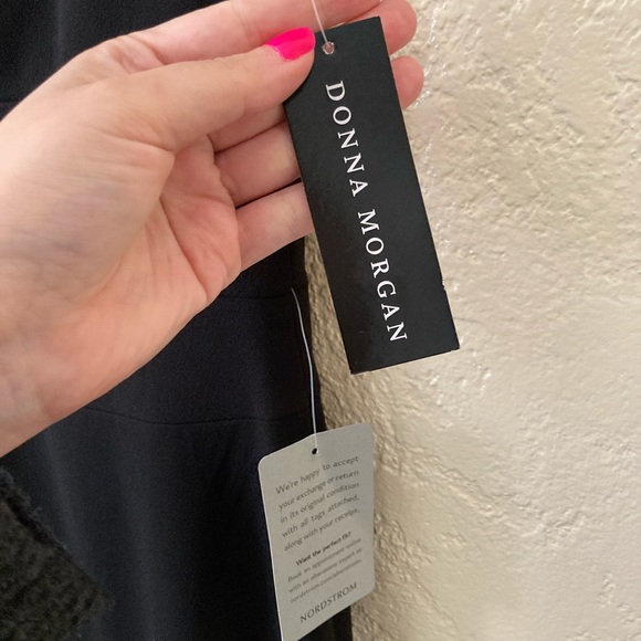 NWOT Donna Morgan Cap Sleeve Crep Sheath Dress in Black Vneck MIDI - Picture 8 of 9